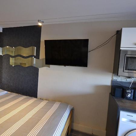 Studio Naturiste Captive Heliopolis Fg 13 Agde Exterior foto